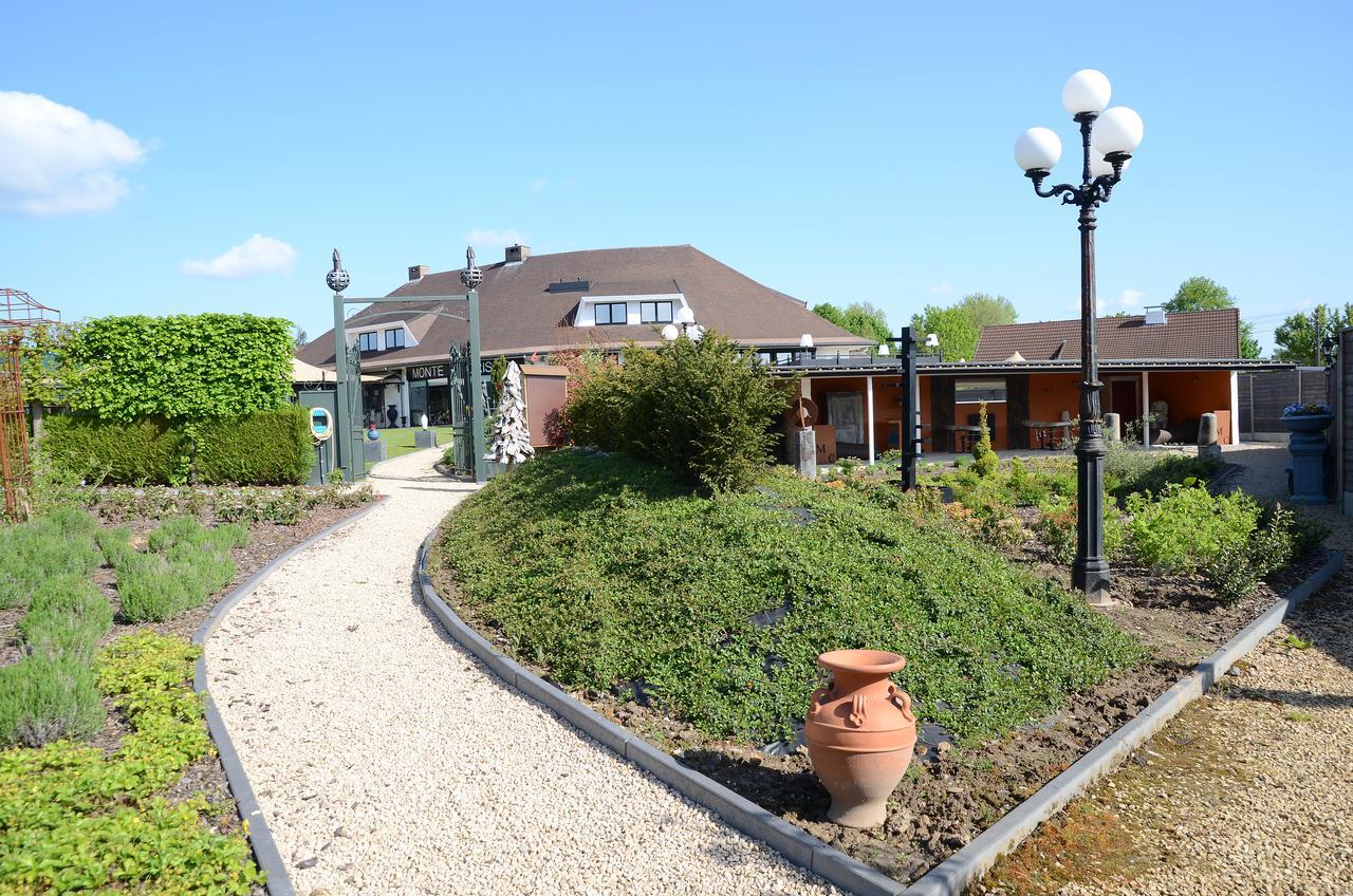 Hotel Monte Cristo Hoeselt Eksteriør billede